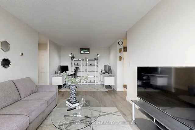 Additional image 9 of 100 Wingarden Crt Unit 1803