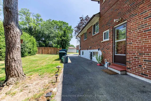 Additional image 40 of 75 Upwood Ave