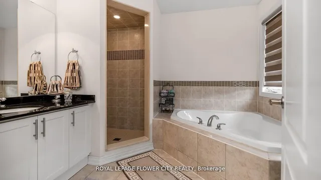 Additional image 30 of 36 Spokanne St