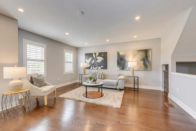 Additional image 25 of 249 Roxton Rd