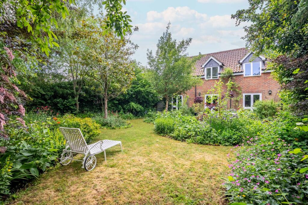 Additional image 20 of The Hill, Wheathampstead, St. Albans, Hertfordshire, AL4