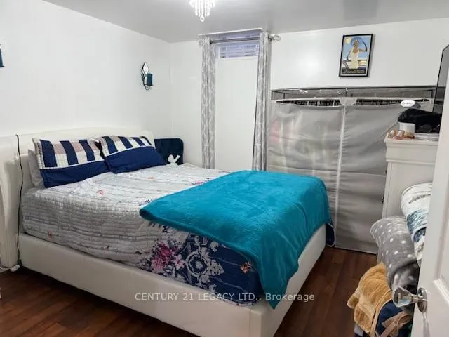 Additional image 33 of 47 National Cres