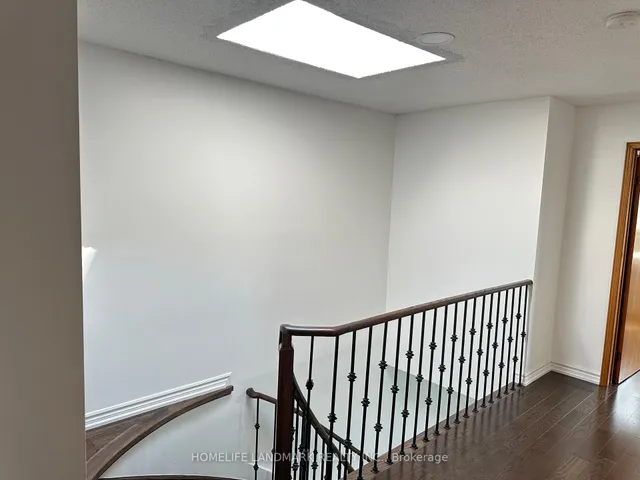 Additional image 8 of 49 Roxanne Cres