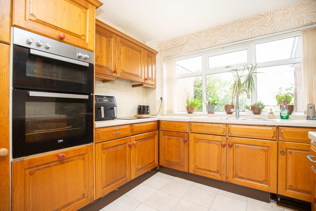 Additional image 7 of Mildenhall, Tamworth