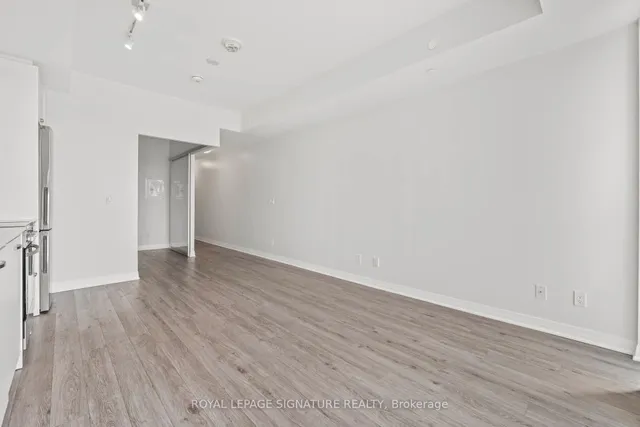 Additional image 8 of 1630 Queen St Unit 405