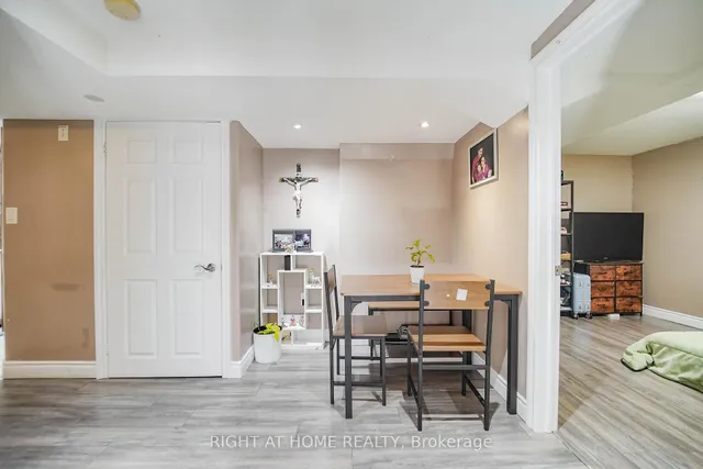 Additional image 39 of 211 Andona Cres