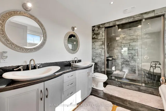 Additional image 35 of 8301 Leeming Rd