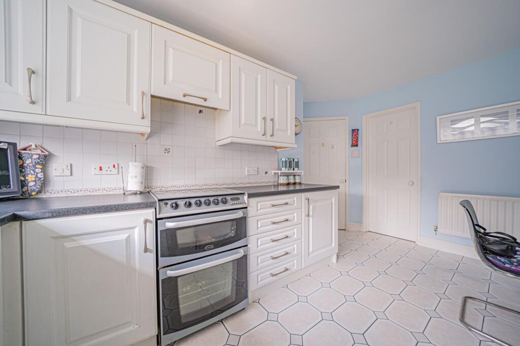 Additional image 4 of Glendon Way, Dorridge, B93