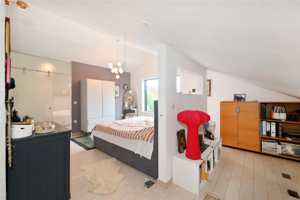 Additional image 9 of West Riding, Bricket Wood, St Albans, AL2