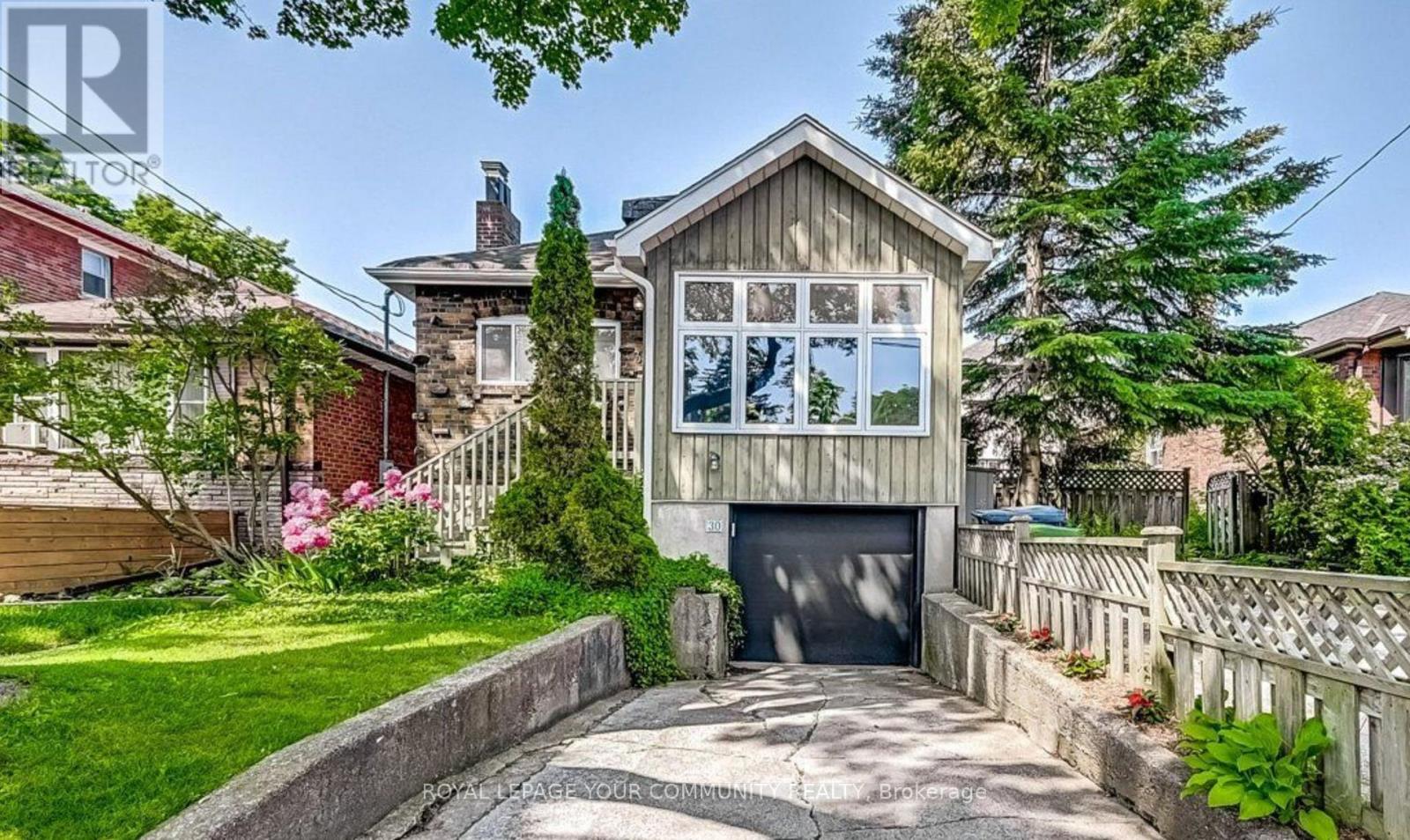 30 FOURTH STREET|Toronto (New Toronto), Ontario M8V2Y3