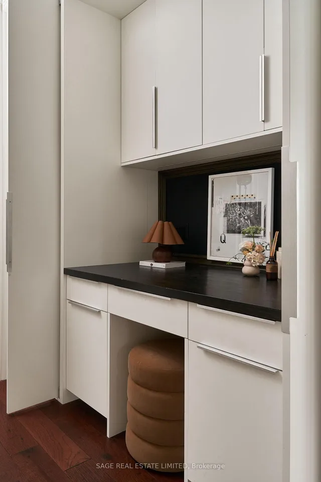 Additional image 27 of 73 Lakeview Ave