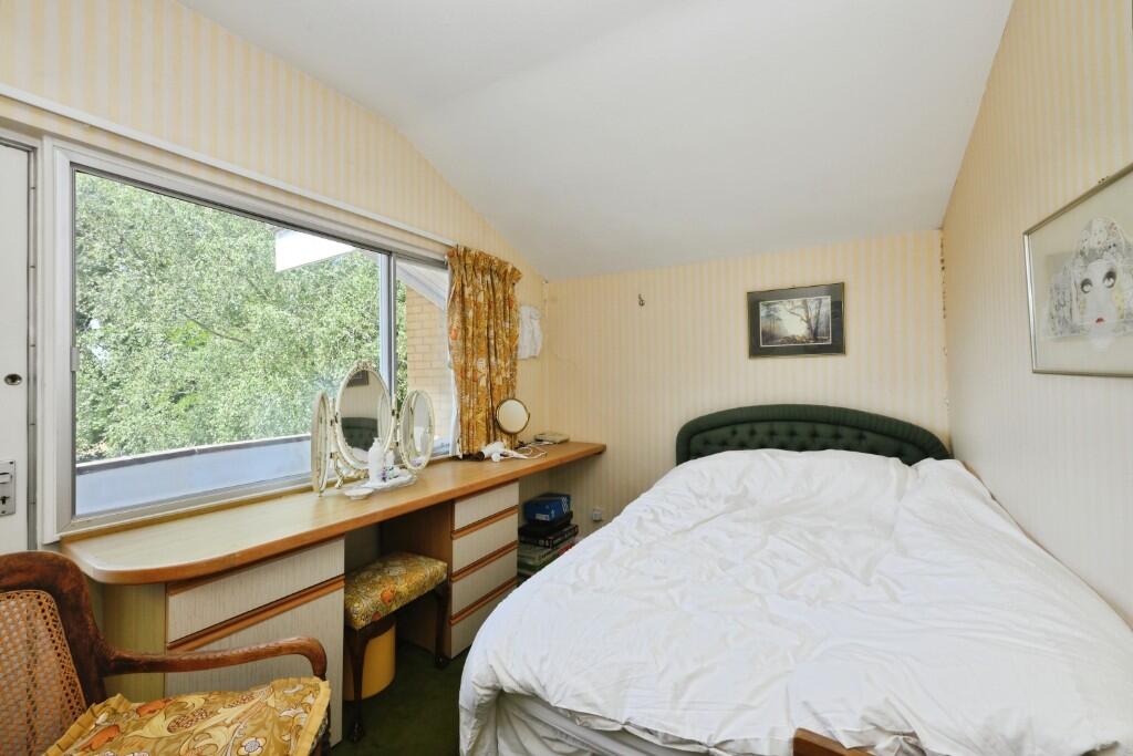 Additional image 14 of High Road, AL9