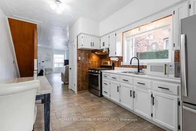 Additional image 8 of 52 Clyde St