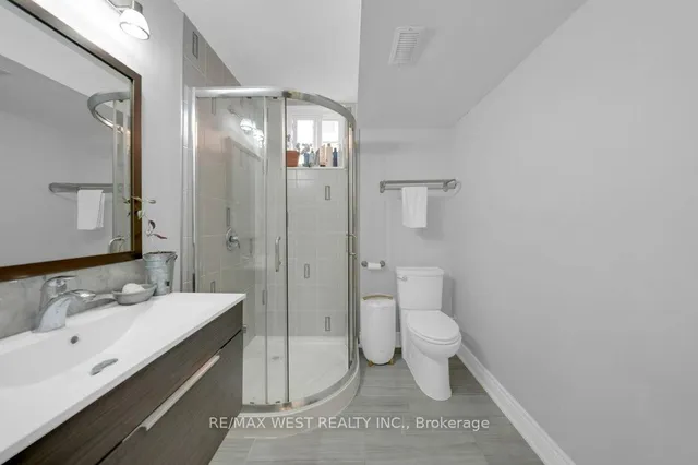 Additional image 30 of 151 Brahms Ave