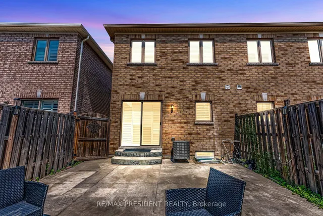 Additional image 43 of 971 Francine Cres