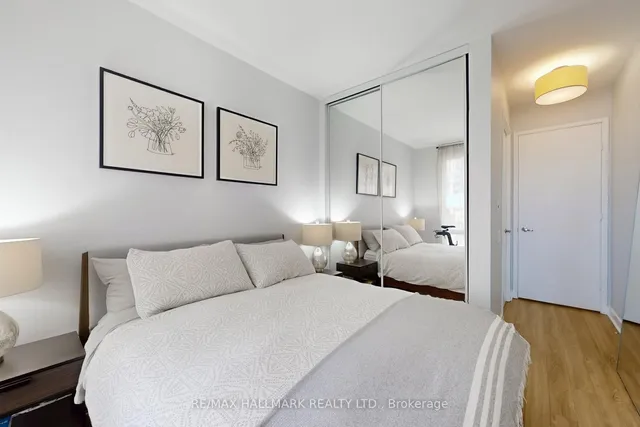 Additional image 16 of 85 Bloor St Unit 1402