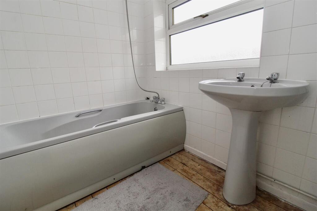 Additional image 9 of Heathland Avenue, Shard End, Birmingham