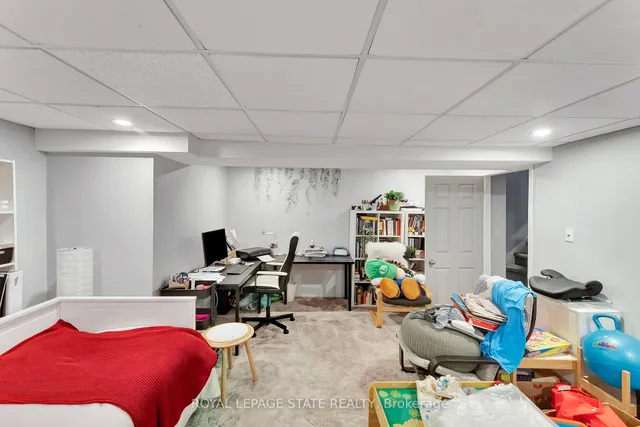 Additional image 24 of 26 Moss Blvd Unit 34
