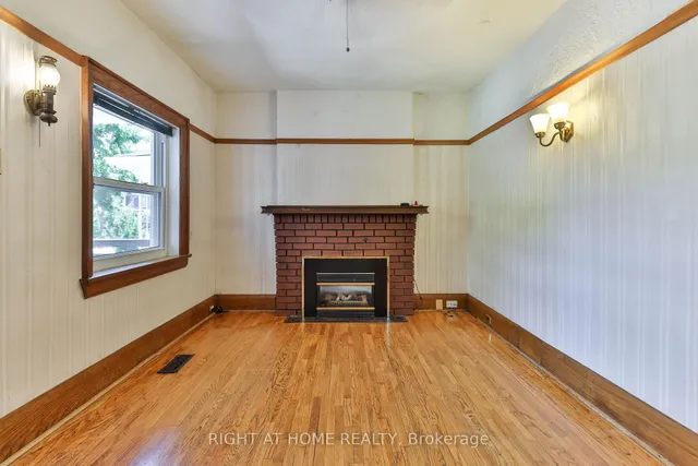 Additional image 15 of 948 Runnymede Rd