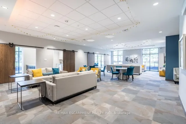 Additional image 32 of 30 Hamilton St Unit 305