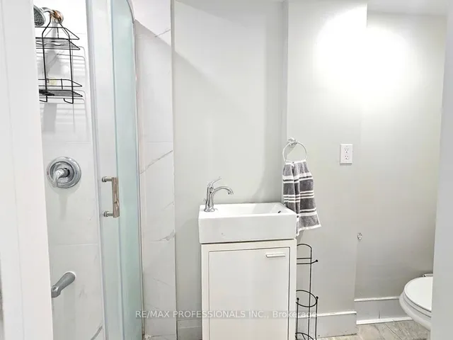 Additional image 42 of 89 Calm Waters Cres