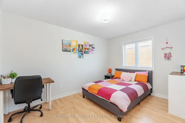 Additional image 27 of 43 Midcrest Circ