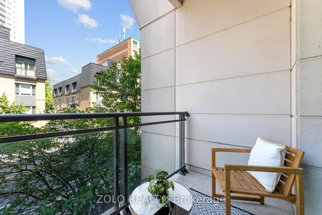 Additional image 40 of 319 Merton St Unit 113