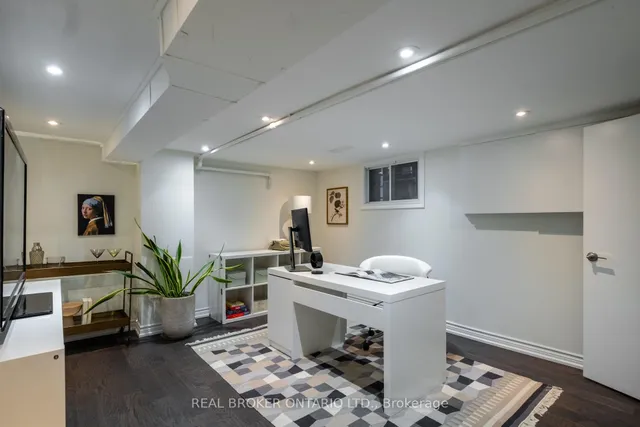 Additional image 19 of 411 Davisville Ave