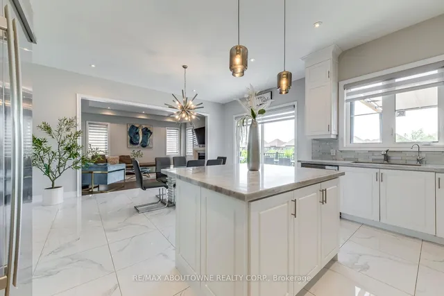 Additional image 19 of 19 Raindrop Terr