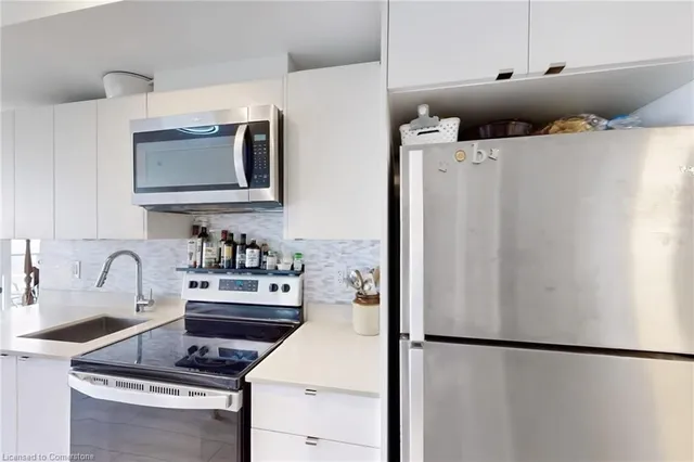 Additional image 10 of 3210 Dakota Common Common Unit A814