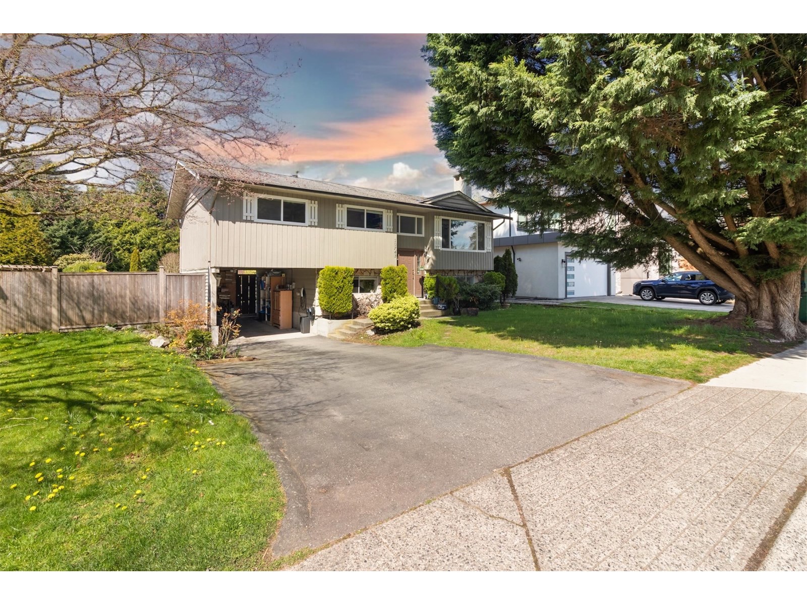 10743 DUNLOP ROAD|Delta, British Columbia V4C2M7