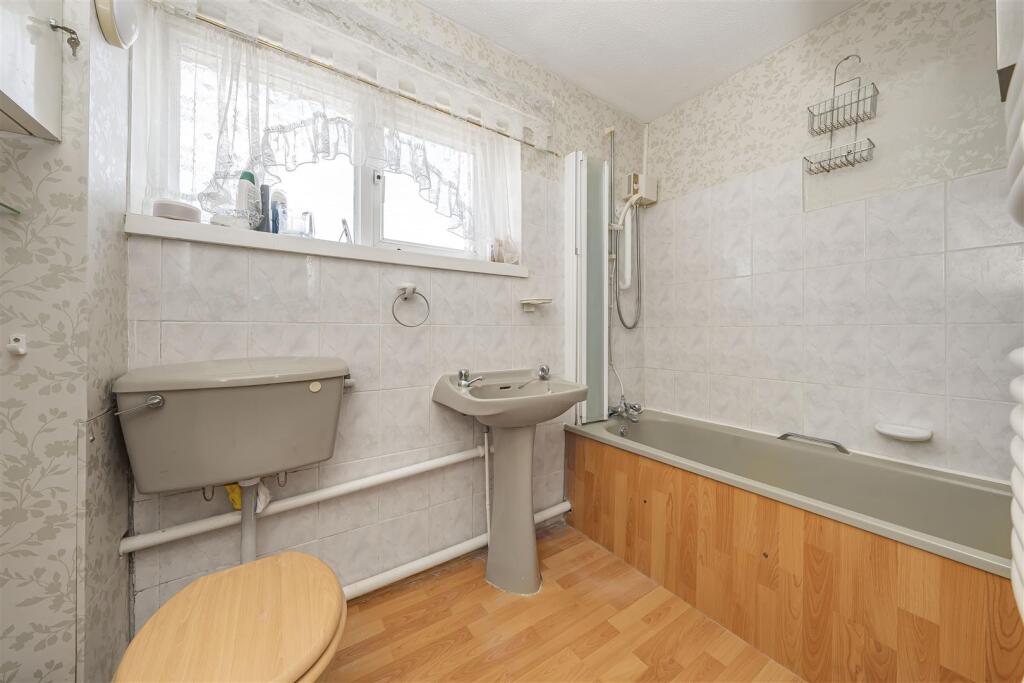 Additional image 6 of Maplefield, Park Street, St. Albans