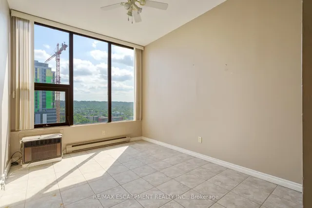 Additional image 35 of 75 Queen St Unit 2203