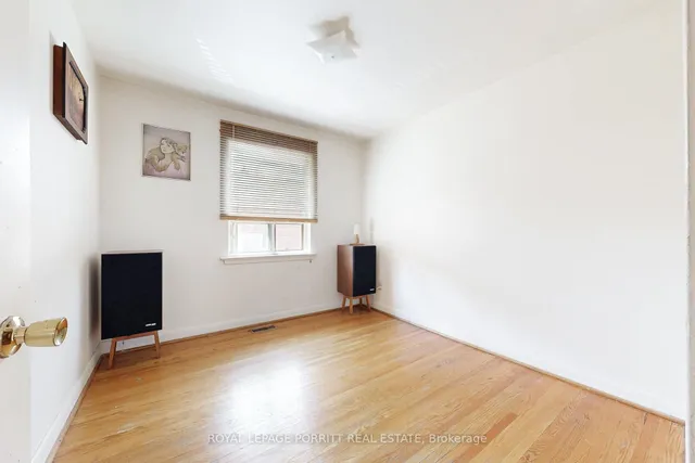Additional image 19 of 27 Hinton Rd