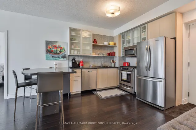 Additional image 9 of 33 Lombard St Unit 2204