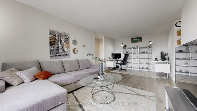 Additional image 12 of 100 Wingarden Crt Unit 1803