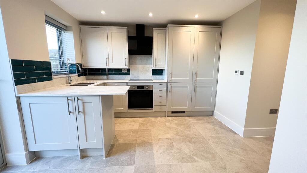 Additional image 7 of Field View Court, Welwyn Garden City