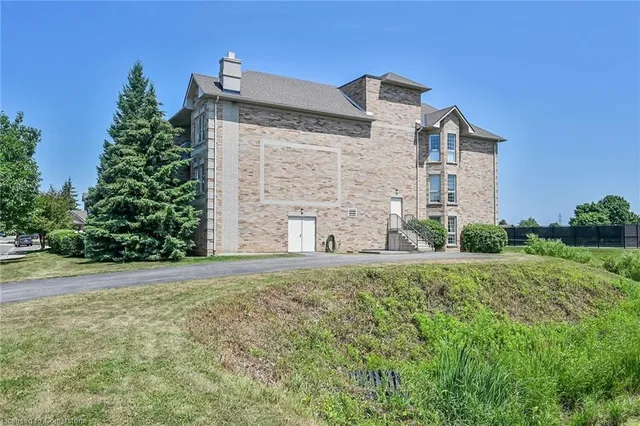 Additional image 50 of 59 Critzia Dr Unit 205