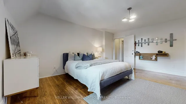 Additional image 23 of 51 Macdonell Ave