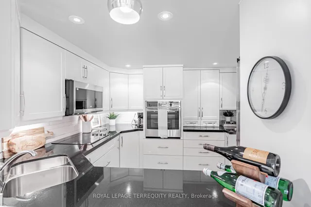 Additional image 5 of 225 Davenport Rd Unit 605