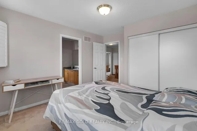 Additional image 28 of 6 Farad Crt