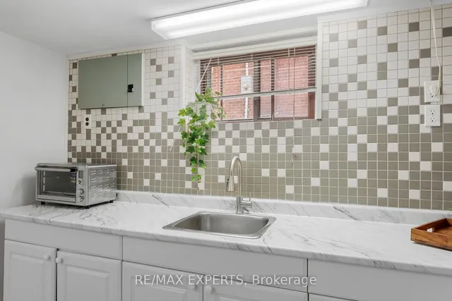 Additional image 30 of 22 Beacon Rd