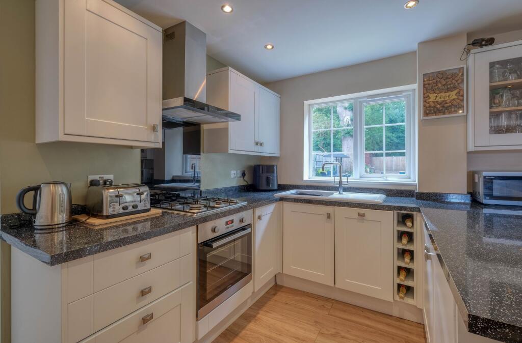 Additional image 6 of Alton Close, Redditch, B97
