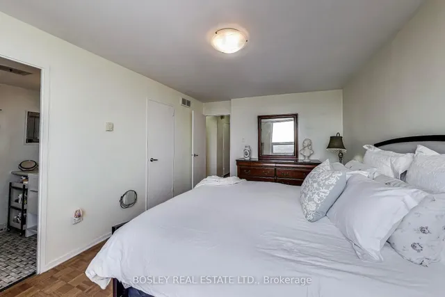 Additional image 29 of 61 Richview Rd Unit 1409