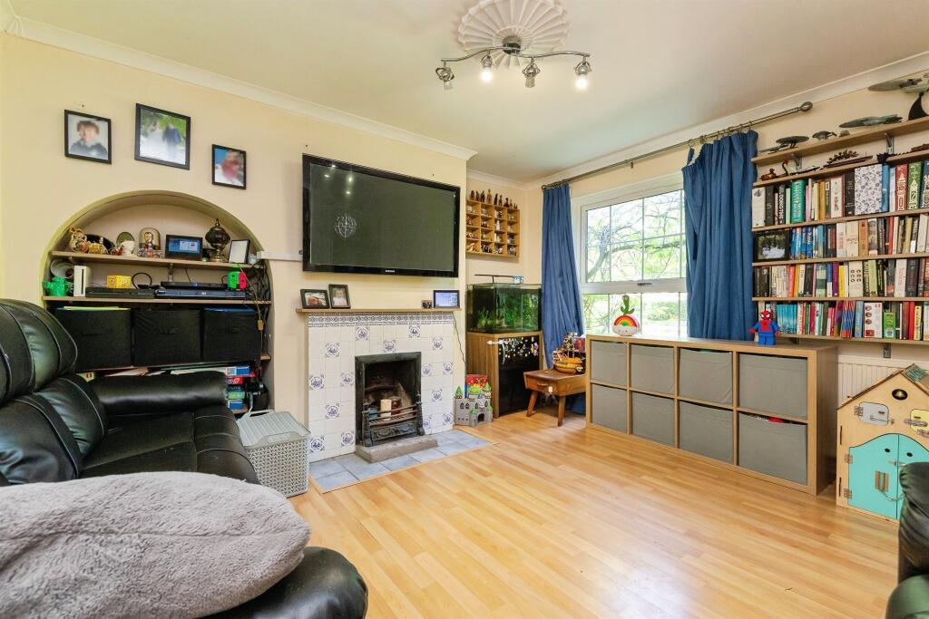 Additional image 18 of Hollybush Lane, Welwyn Garden City