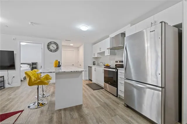 Additional image 6 of 1 Redfern Ave Unit 228