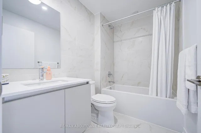 Additional image 26 of 395 Dundas St Unit 234