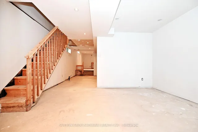 Additional image 18 of 43 Bristol Ave