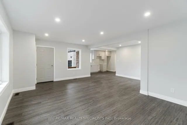 Additional image 21 of 9 Frances Ave