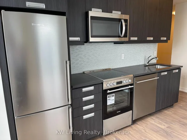 Additional image 15 of 99 John St Unit 3204